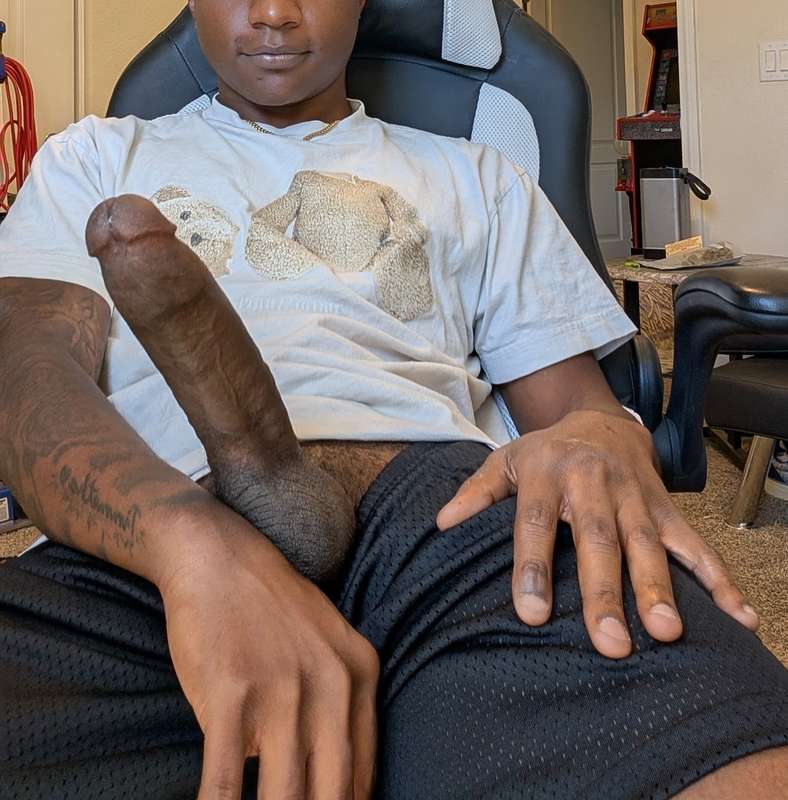Like if you like big cocks 🍆😉