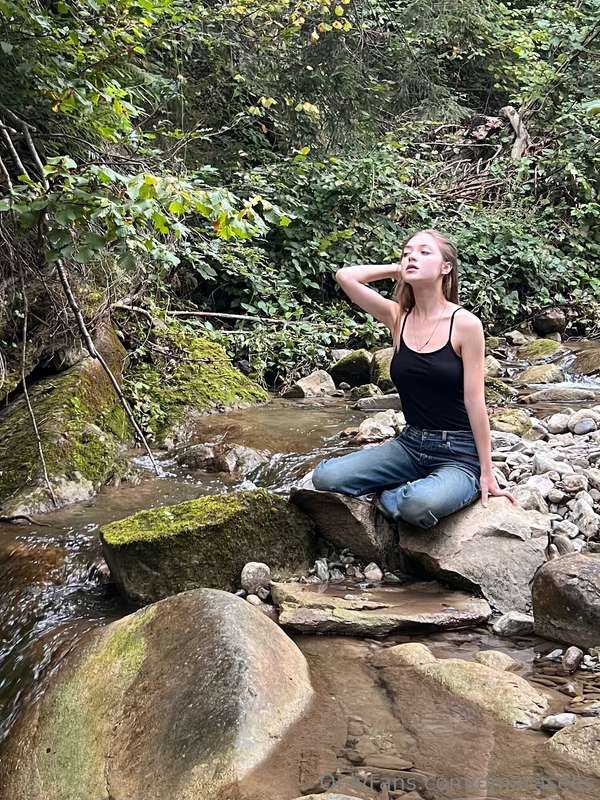 Nothing is as relaxing as the whispering of a stream and fre..