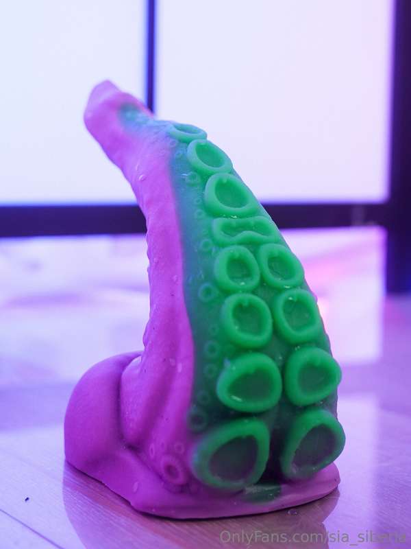 My Tentacle babies from Bad Dragon 🐙 Available for use in yo..