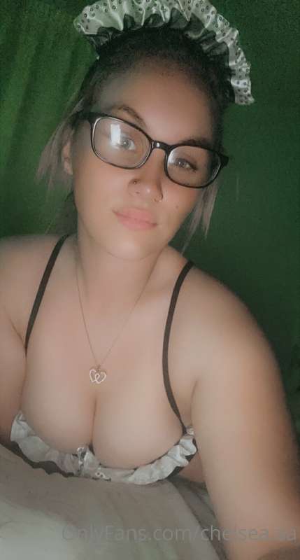 Haven’t been this horny in a while, I would love to wear thi..
