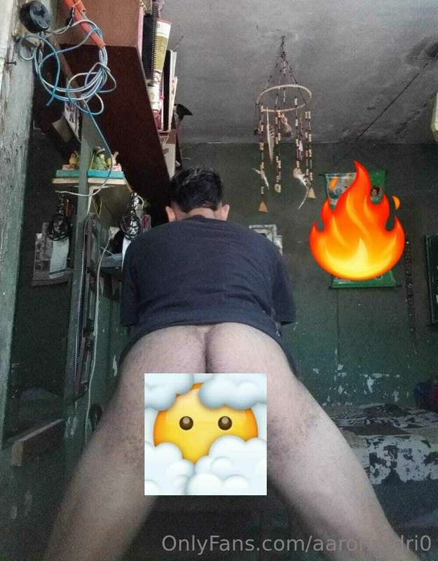 Here waiting for you to come and play with me 😈😈