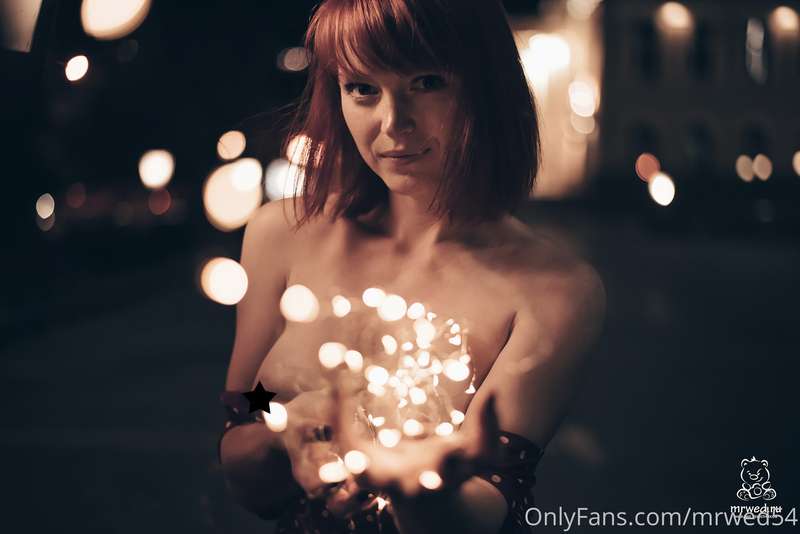 Gorgeous breasts and an exciting look. Evening photo shoot w.. 3