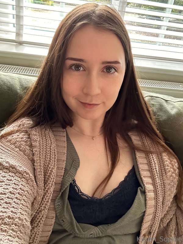Who likes little tits?
