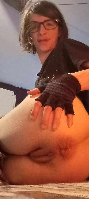 Pixiesmoxie - Onlyfans - 27 Oct, 2023