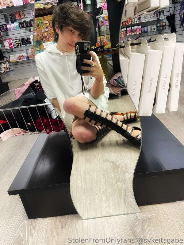 To make it up to you cuties on the delay, here’s me being NS.. 12