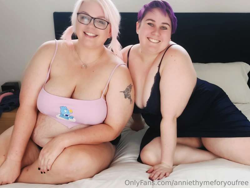 @ariajinxfree is so cute and kissable! You should check out .. 1