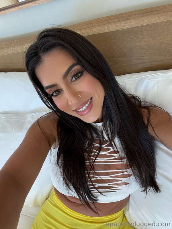 wanna slip into bed with me?? 😈 2