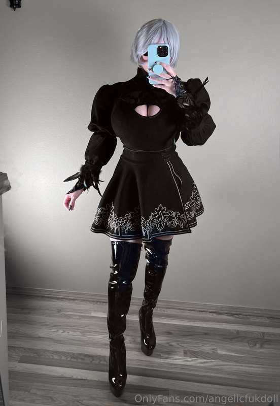 I FINALLY got around to doing my 2B cosplay!! 😁 Gonna post m..