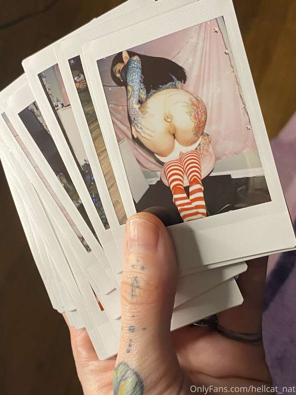 The last four years I’ve shot Polaroids for Christmas, and t.. 6