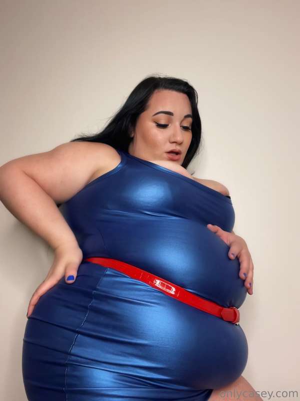 Might just burst right out of this 🥵💥🎈 3