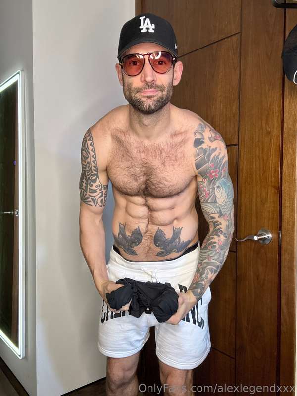 Hi baby. Let's chat?