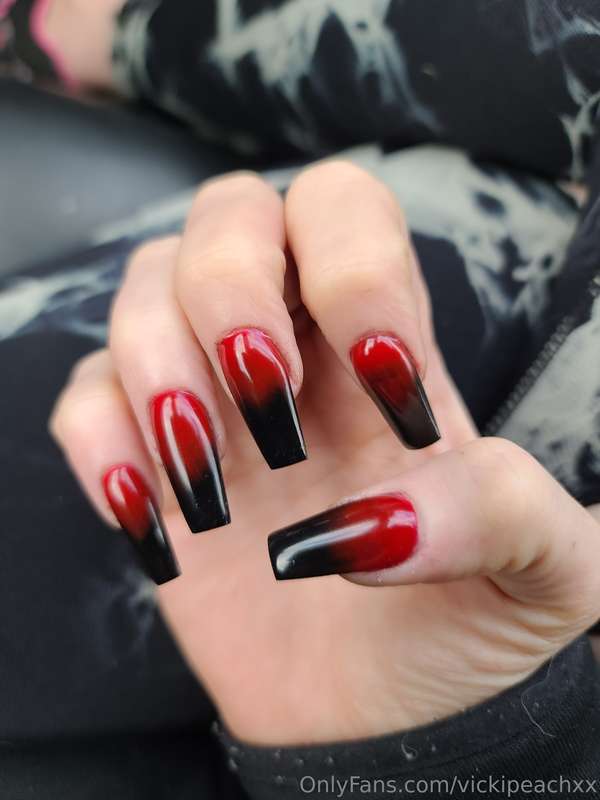 Finally got my long sexy nails 💅 🤪 