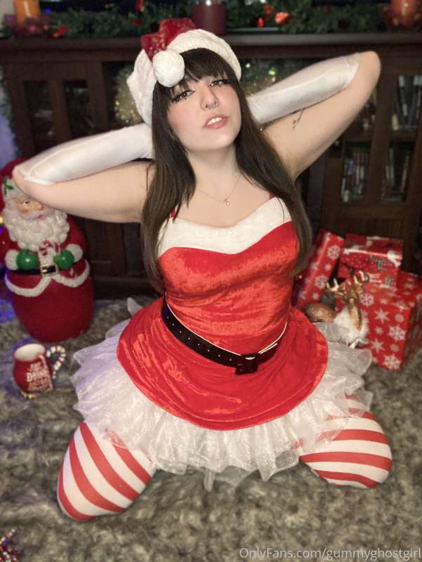 Merry Christmas lovies! 🎅🏻❤️ 13