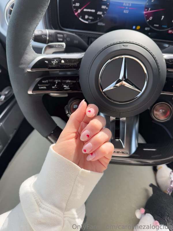Valentine's Day nails are ready! 💘my main is 65% off for eve.. 2
