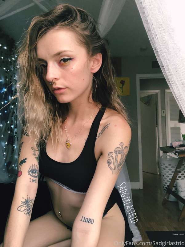 Tell me what your favorite fetish is, I wanna know 😌