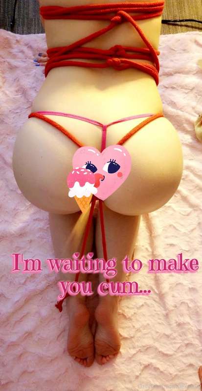 I woke up so horny and wettt