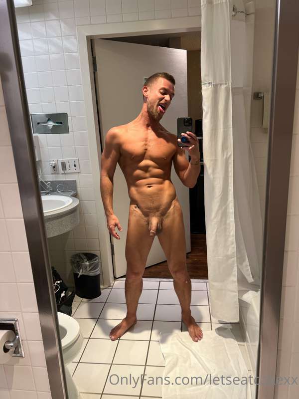 Hey everyone! Greetings from LA! 🥰 Just wanted to let you al..
