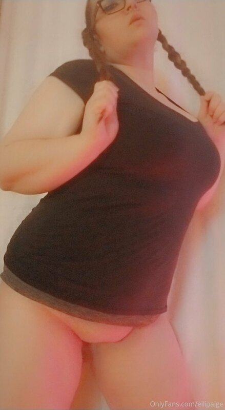 Loving my curves lately ??