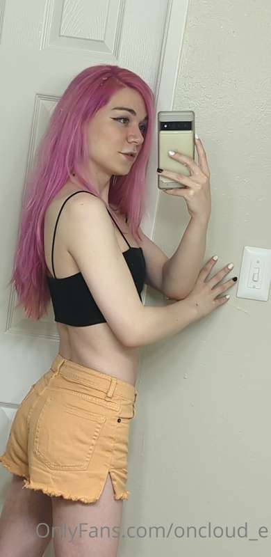 JUST GOT IT REDYED AAAA it's so much darker than i was going.. 2