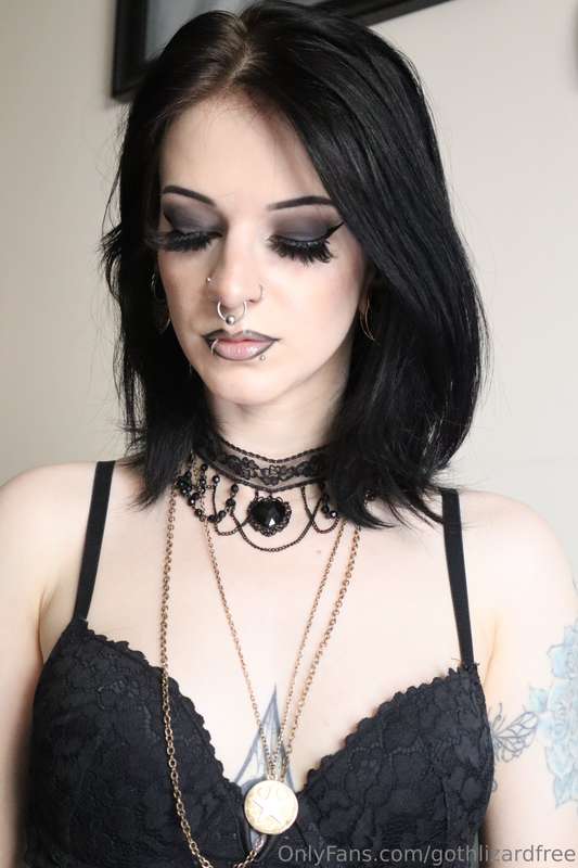Tell me how hot I am. It makes me so wet 8