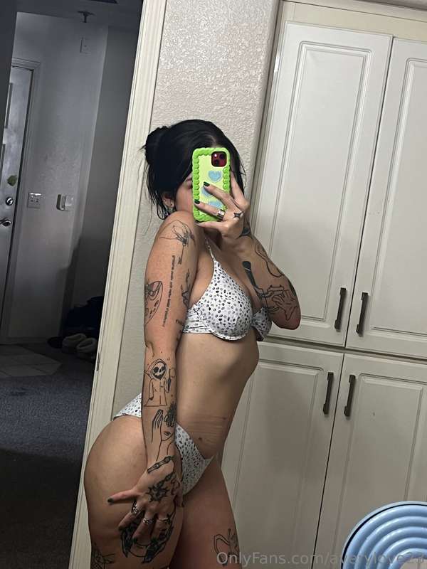new body means new bikinis for summer😝☀️