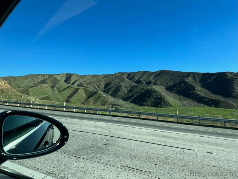 Some extra fun pics of @tmotp & I’s recent travels. Got to h.. 4