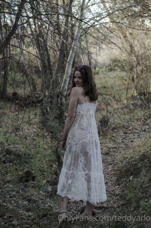 girl in white 3