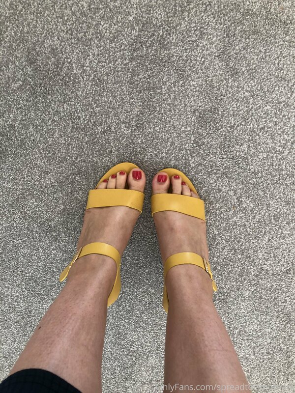 The sun came out for five minutes in England last week so Mi..