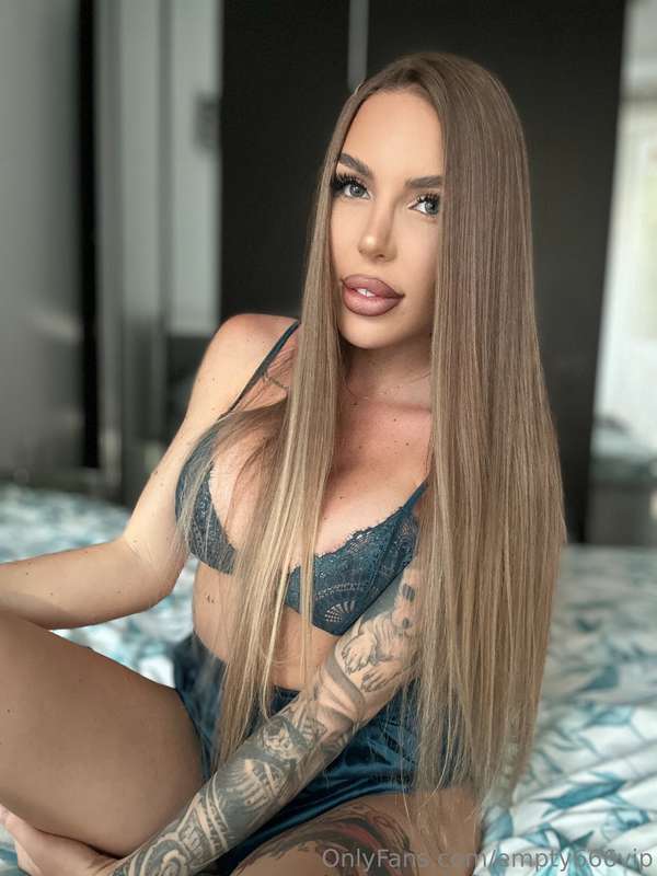 Pijama party?😳 1