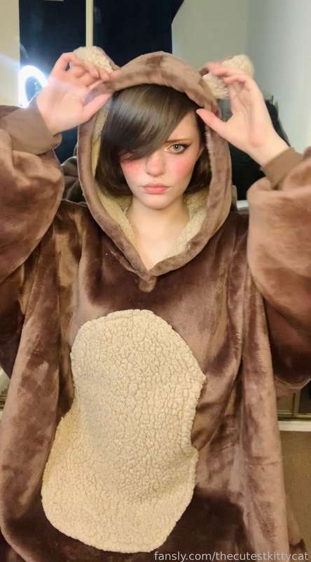 Thecutestkittycat - Fansly - 09 Apr, 2022 14