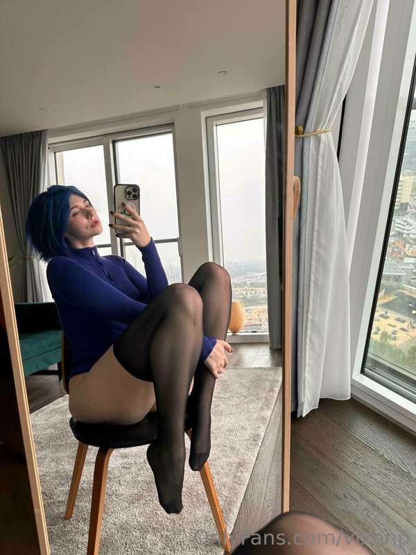 Do you like stockings and heels on me ? 1