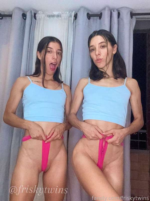 Friskytwins - Fansly - 28 Nov, 2024 1