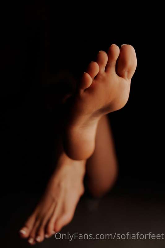 This was a funny express shooting with a foot fetish photogr.. 4
