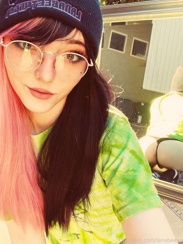 Sunny stoner bby ✨