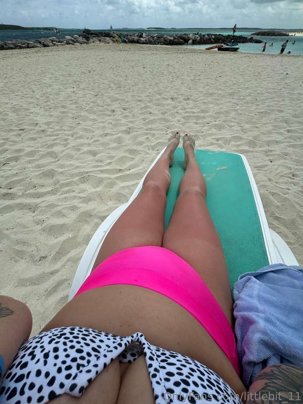 Yay for Vacay! Buy me drink and earn yourself a special trea.. 1