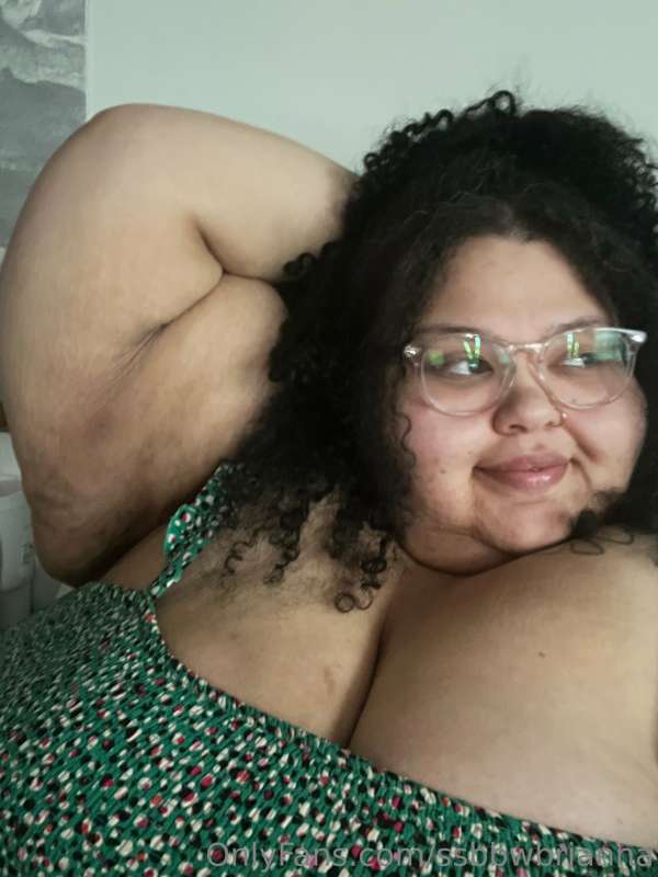 Huge arm Appreciation
I need to measure these babies soon. I.. 4