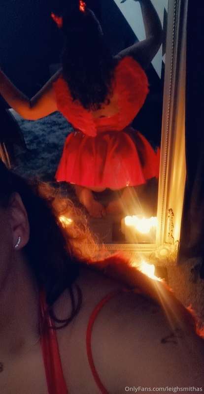 Leighsmithas - Onlyfans - 31 Oct, 2021