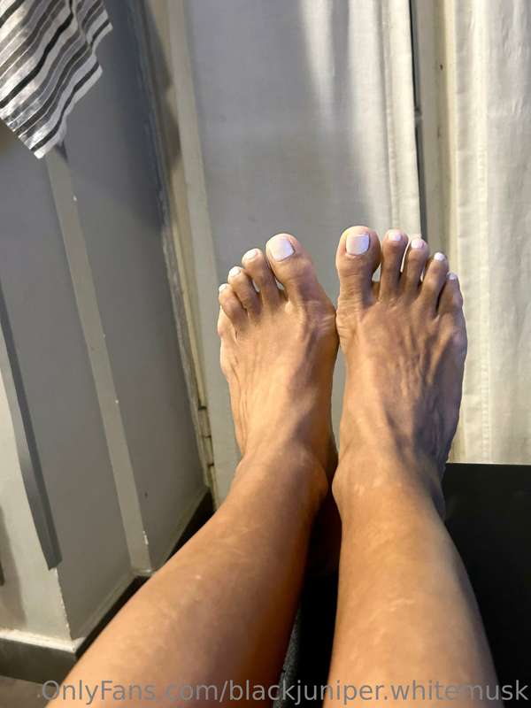 Make it a happy TOE$DAY 3