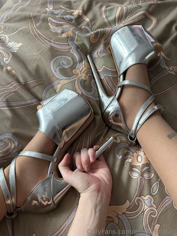FOOTFETISH💦😱💦