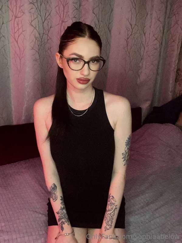 Ich finde, meine Brille steht mir gut und verleiht meinem Ge.. 2