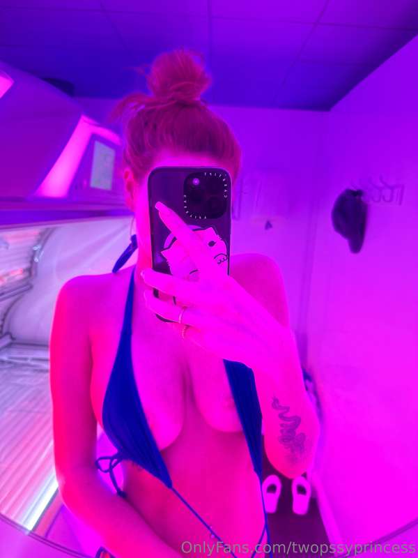 I LOVE MY TAN LINES!!