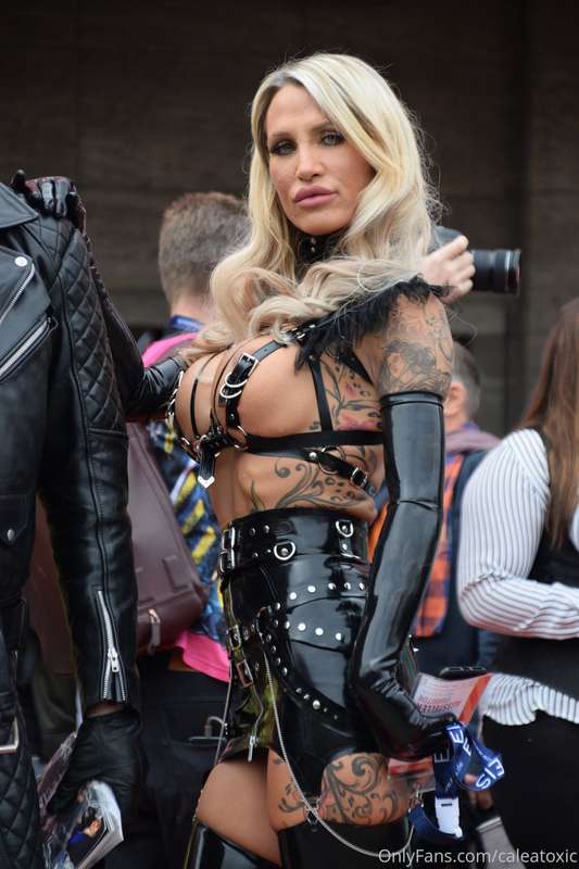 Today a photographer send me these nice impressions from the.. 14