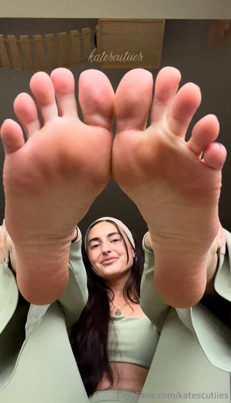 How’s the view from down there tiny??😉 5