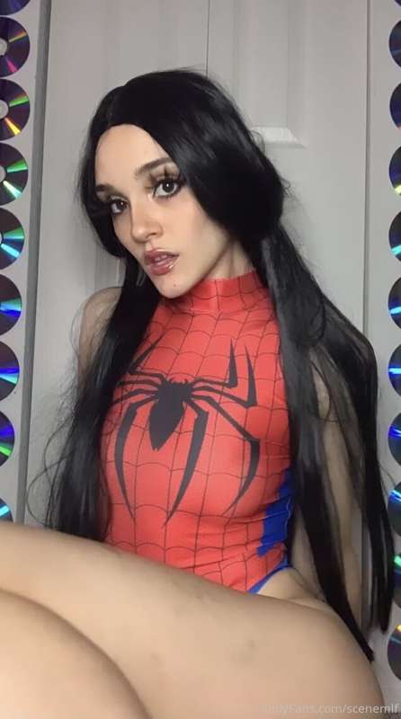 spideyslut 🕷❤️ 17
