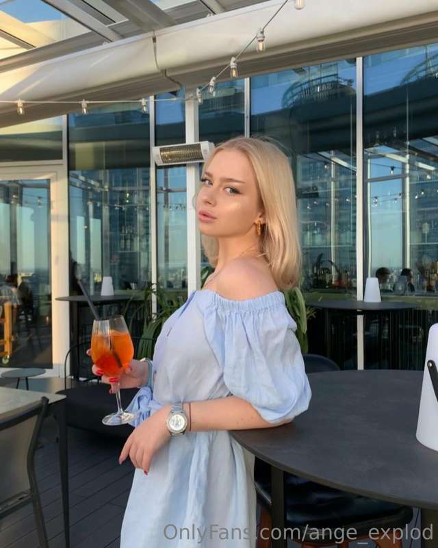 Shall we drink to love? 💖💖💖 I want to find out what the real..