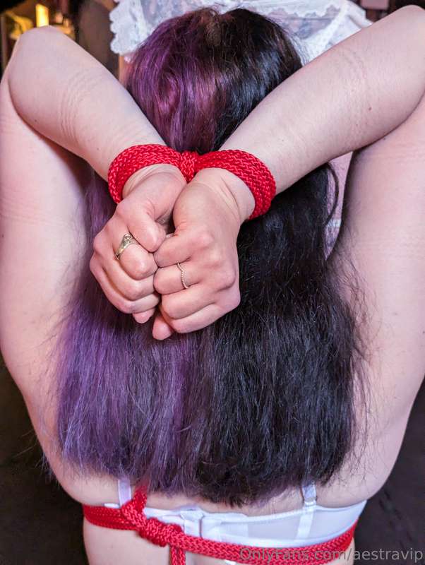 Beautiful rope marks provided by @roryropes whilst I gazed a.. 13