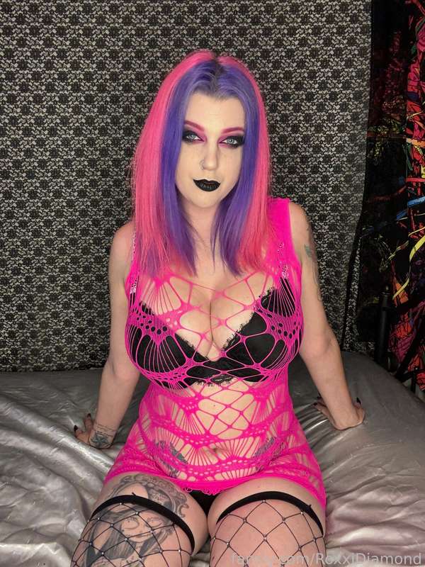 Roxxidiamond - Fansly - 16 Sep, 2024 8