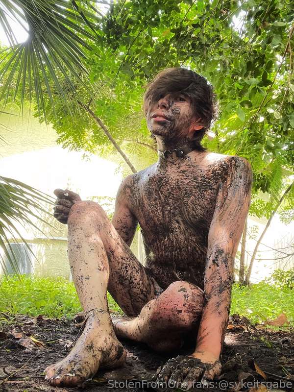 You all know I love rain and playing in the puddles 🥺 would .. 18