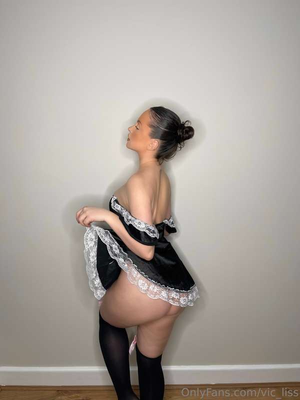 naughty maid😩