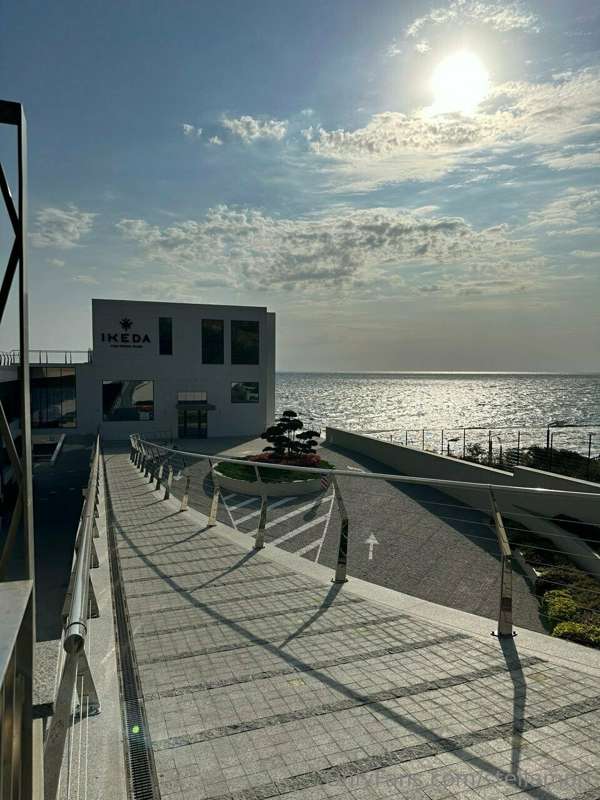 the beautiful views are mesmerizing, especially the seashore..